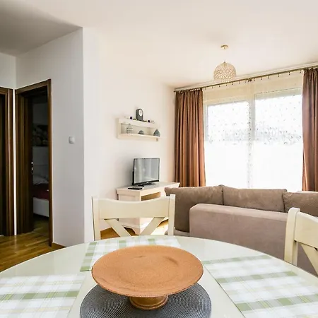 Apartament Lora Cetinjska *
